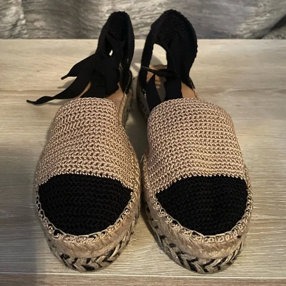 Free People Island Time Wrap Espadrille Sandal  Black/Tan Size 7 NIB - Picture 2 of 8